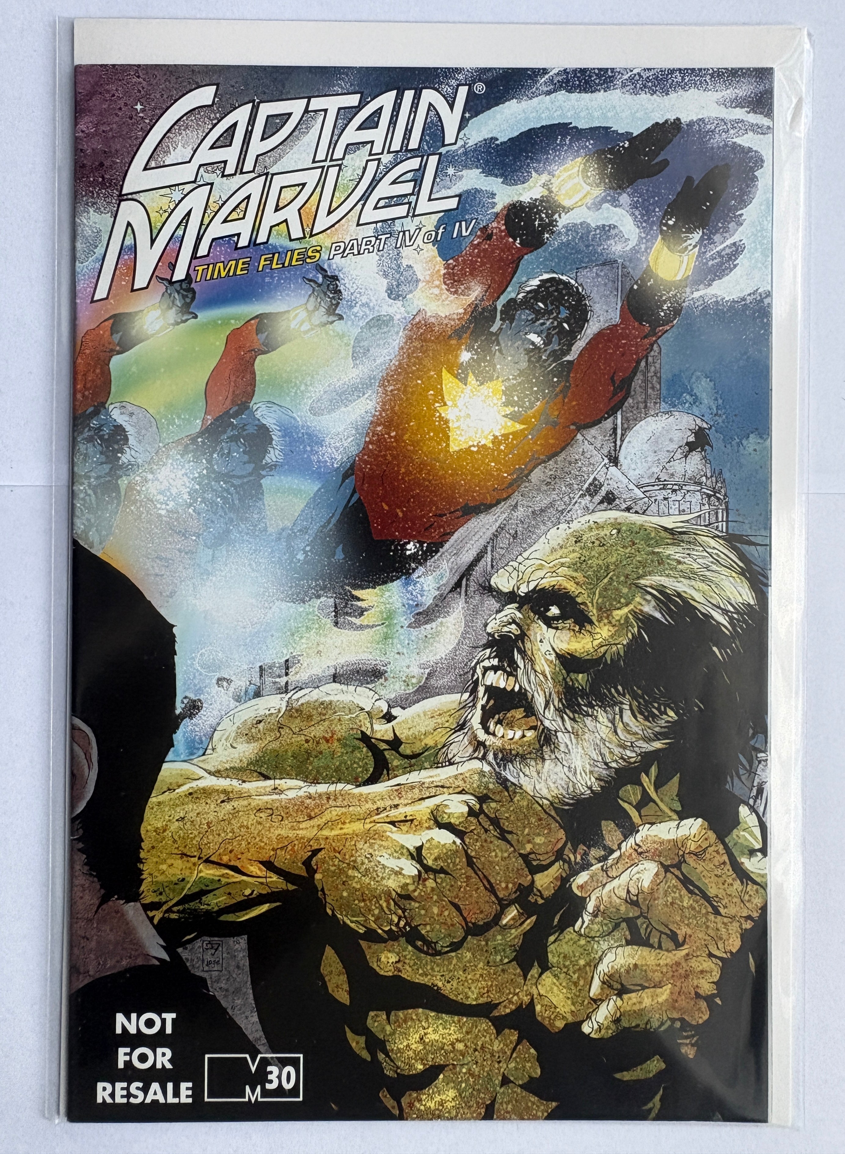 Captain Marvel #30 - Toy Biz Reprint Marvel Comics 2002 FN- 5.5