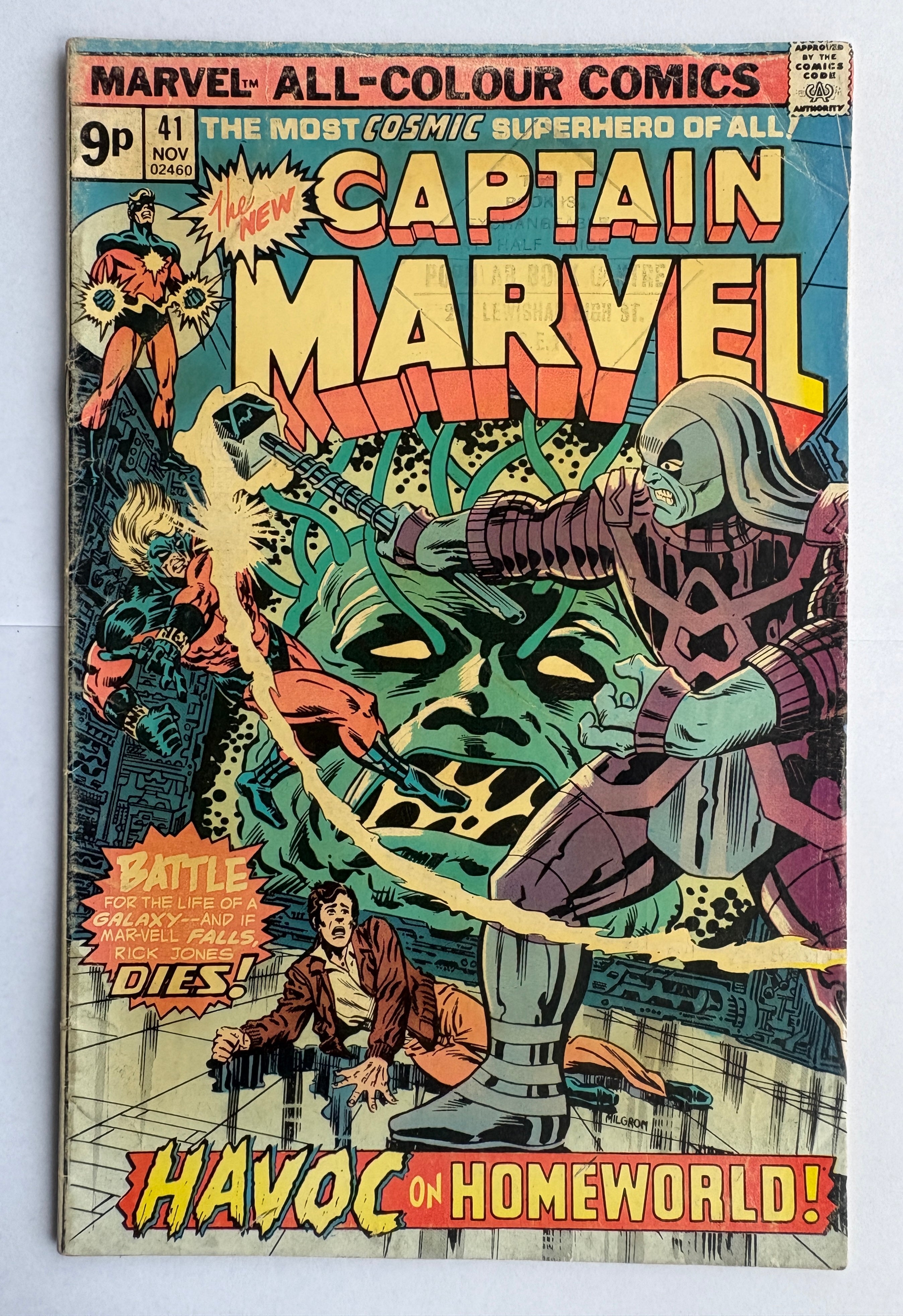Captain Marvel #41 - Marvel Comics - UK Variant - November 1975 VG- 3.5