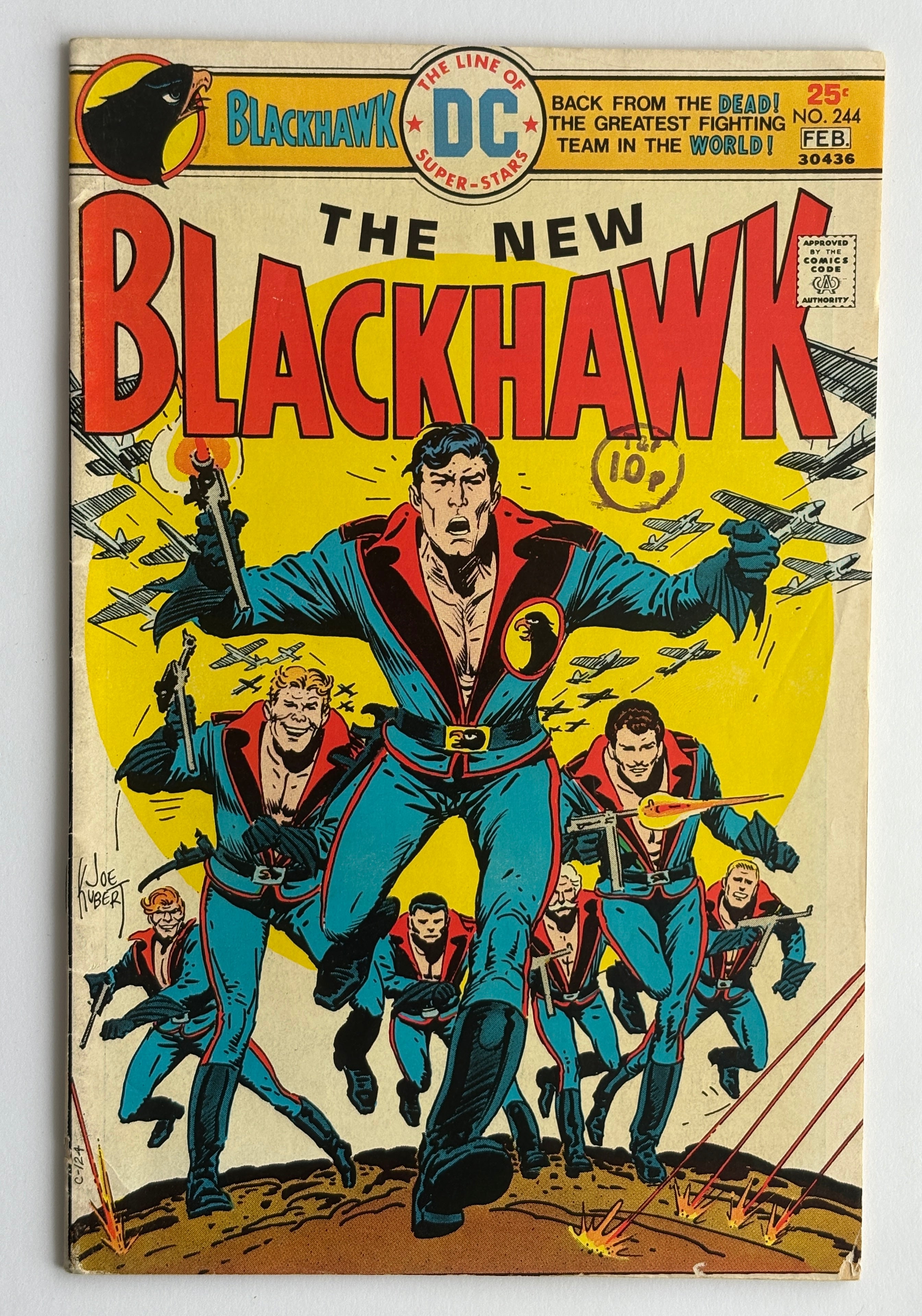 BLACKHAWK #244 - DC Comics - February 1976 FN- 5.5