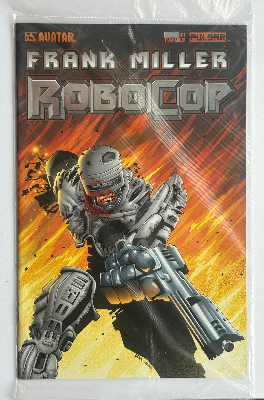 Frank Miller's Robocop #1 Platinum Foil Ltd 2200 with Certificate Avatar 2003