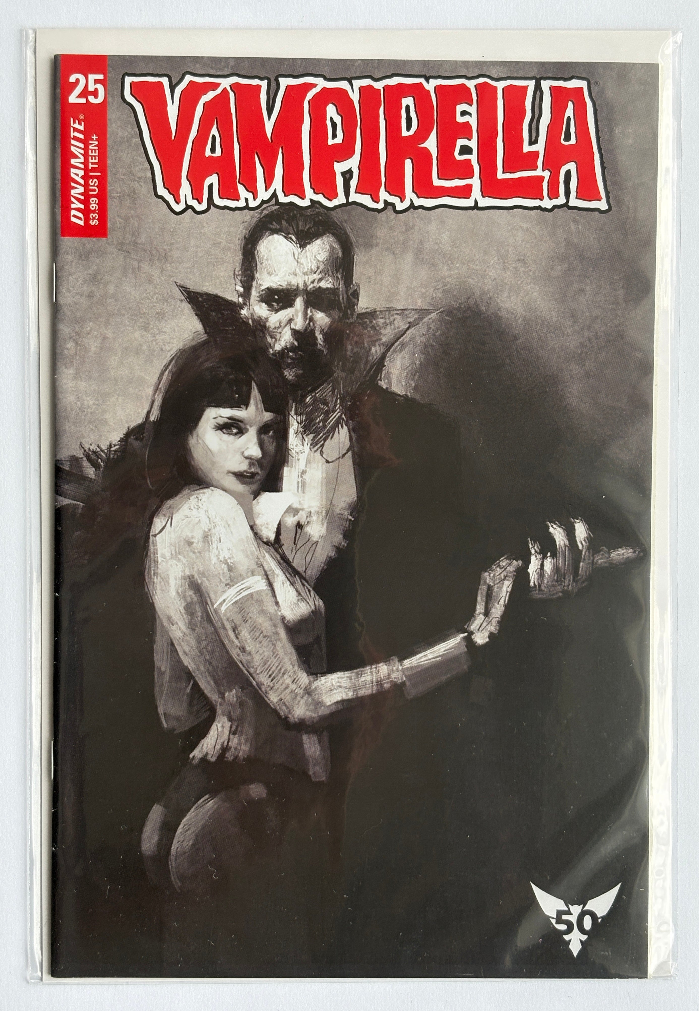 Vampirella #25 - 1st printing Cover R 1:30 Variant 2021 VF 8.0