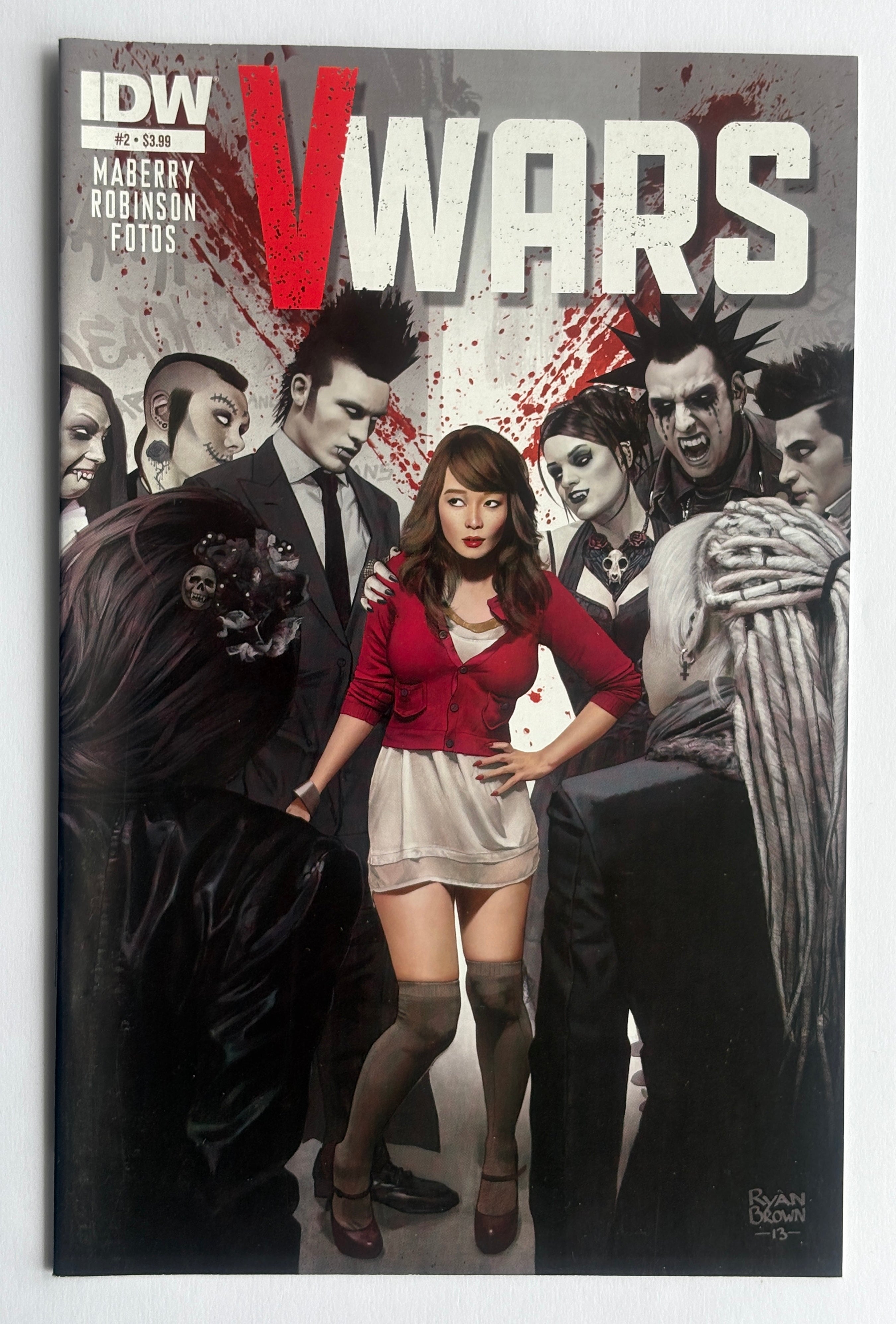 V-Wars #2 - 1st Printing - IDW May 2014 VF 8.0