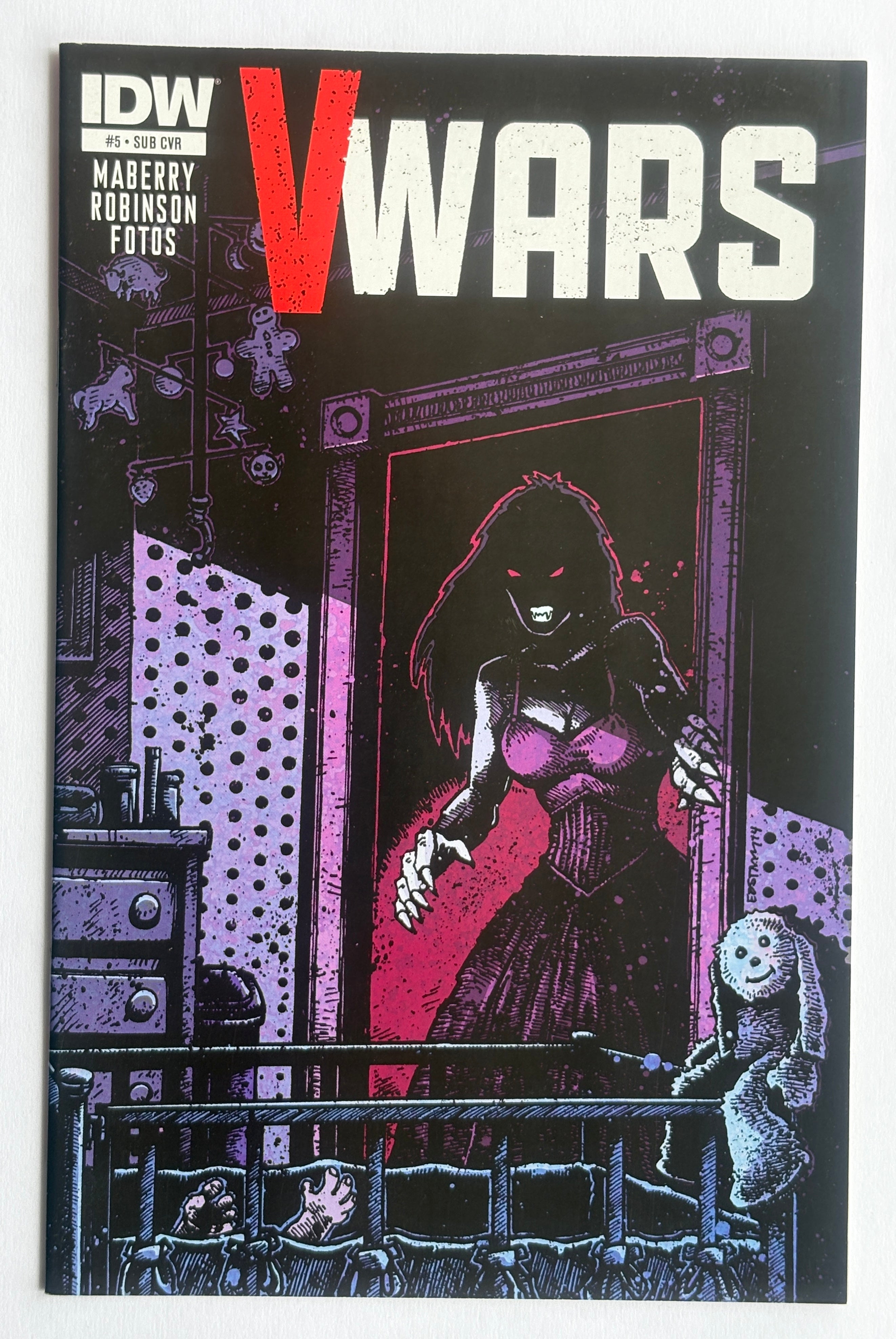 V-Wars #5 - 1st Printing Subscription Variant - IDW August 2014 VF 8.0