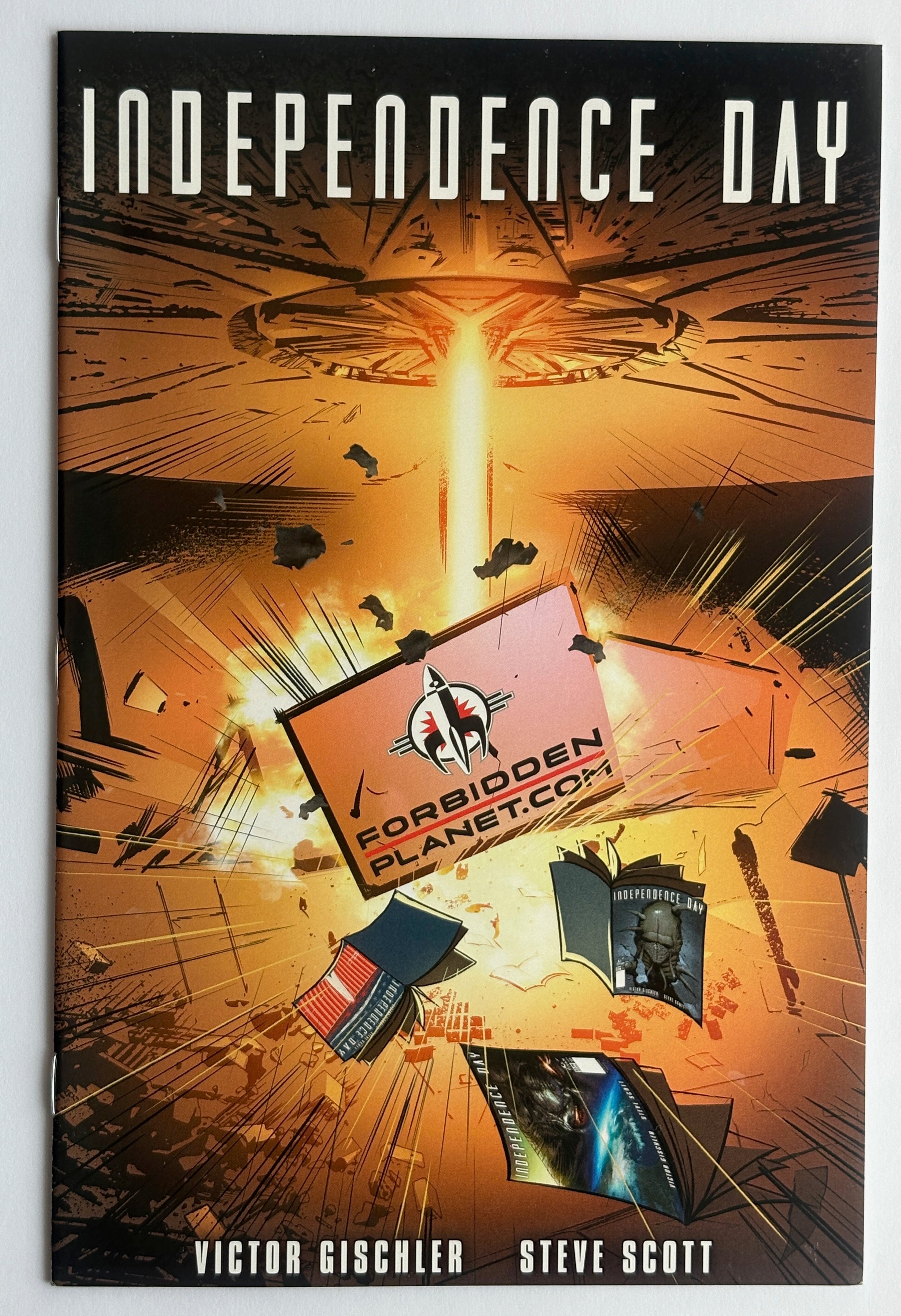 Independence Day #1 - Forbidden Planet Cover - Titan Comics March 2016 VF/NM 9.0
